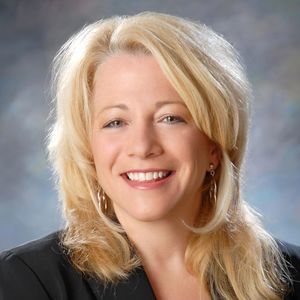 Meet your Posher, Carolyn